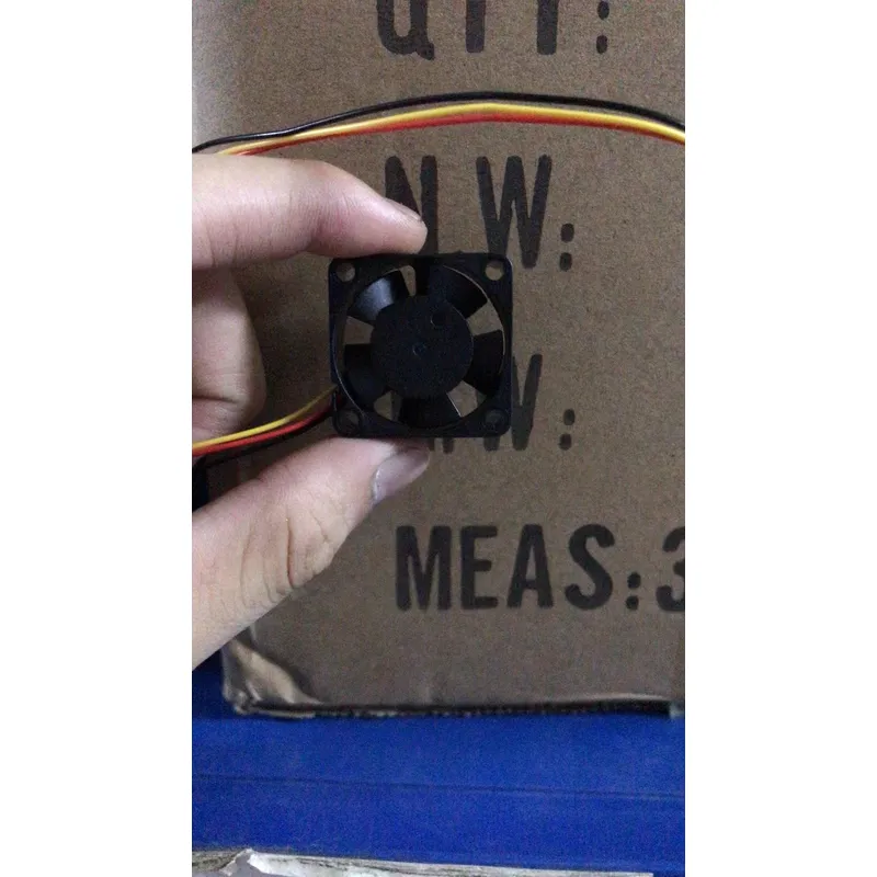 مروحة تبريد مصغرة 3010 بجهد 5  - مراجعة Diy Electronics Projects وسعره